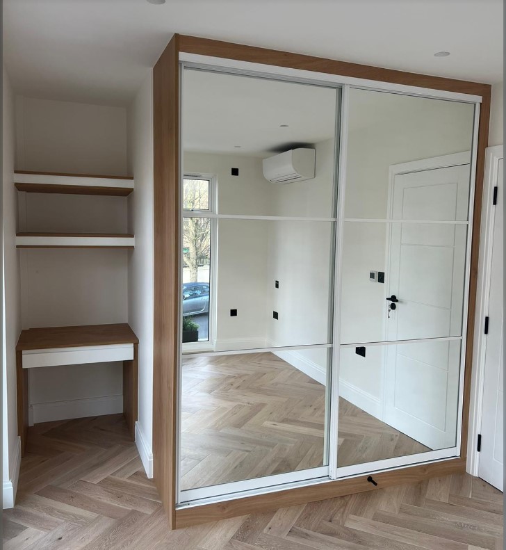 Wardrobe and dressing desk by Python Kitchen