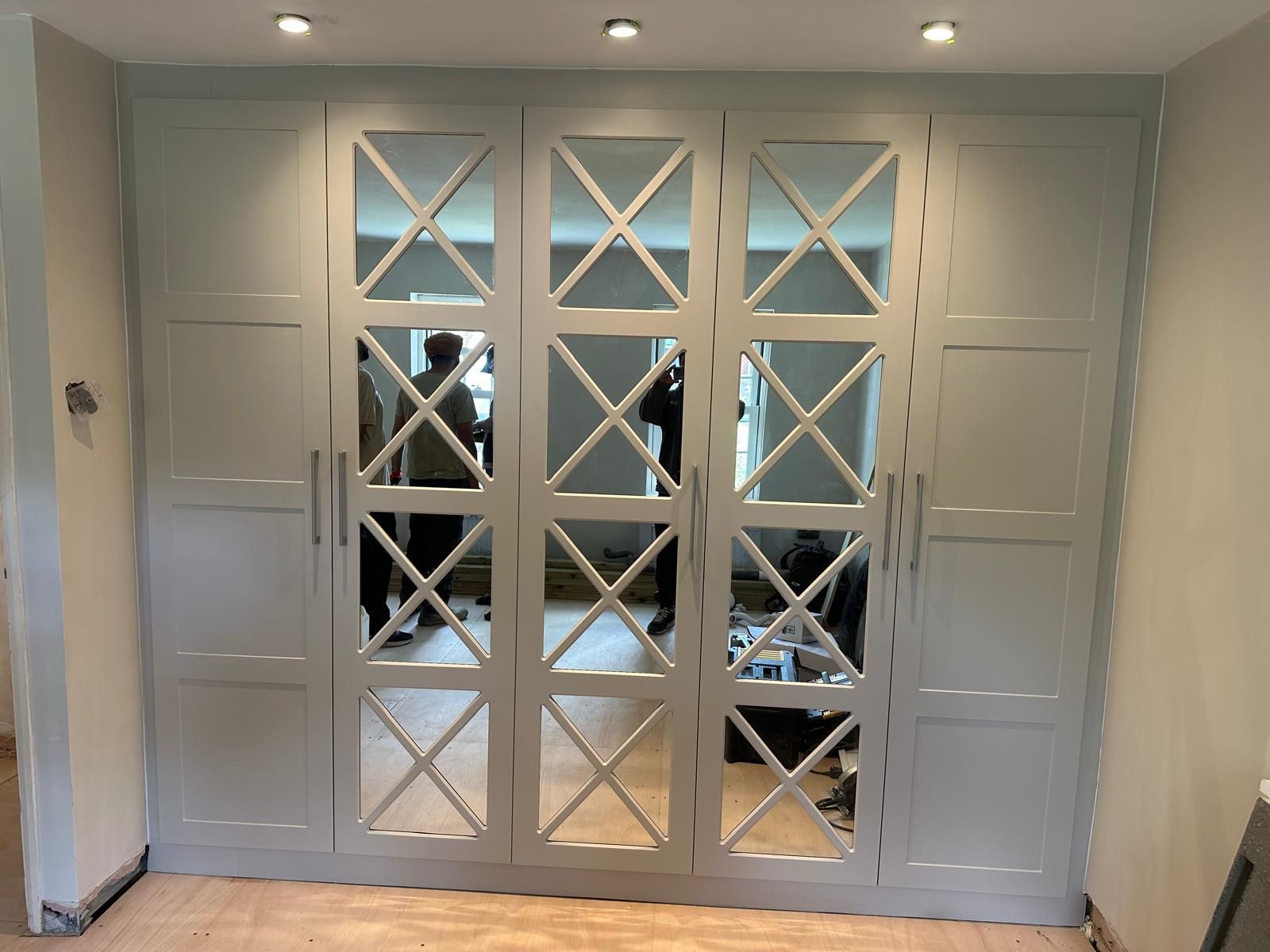 Mirrored shaker wardrobe by Python Kitchen